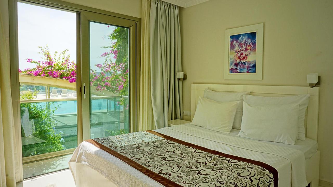 Royal Palm Residence Bodrum Bagian luar foto